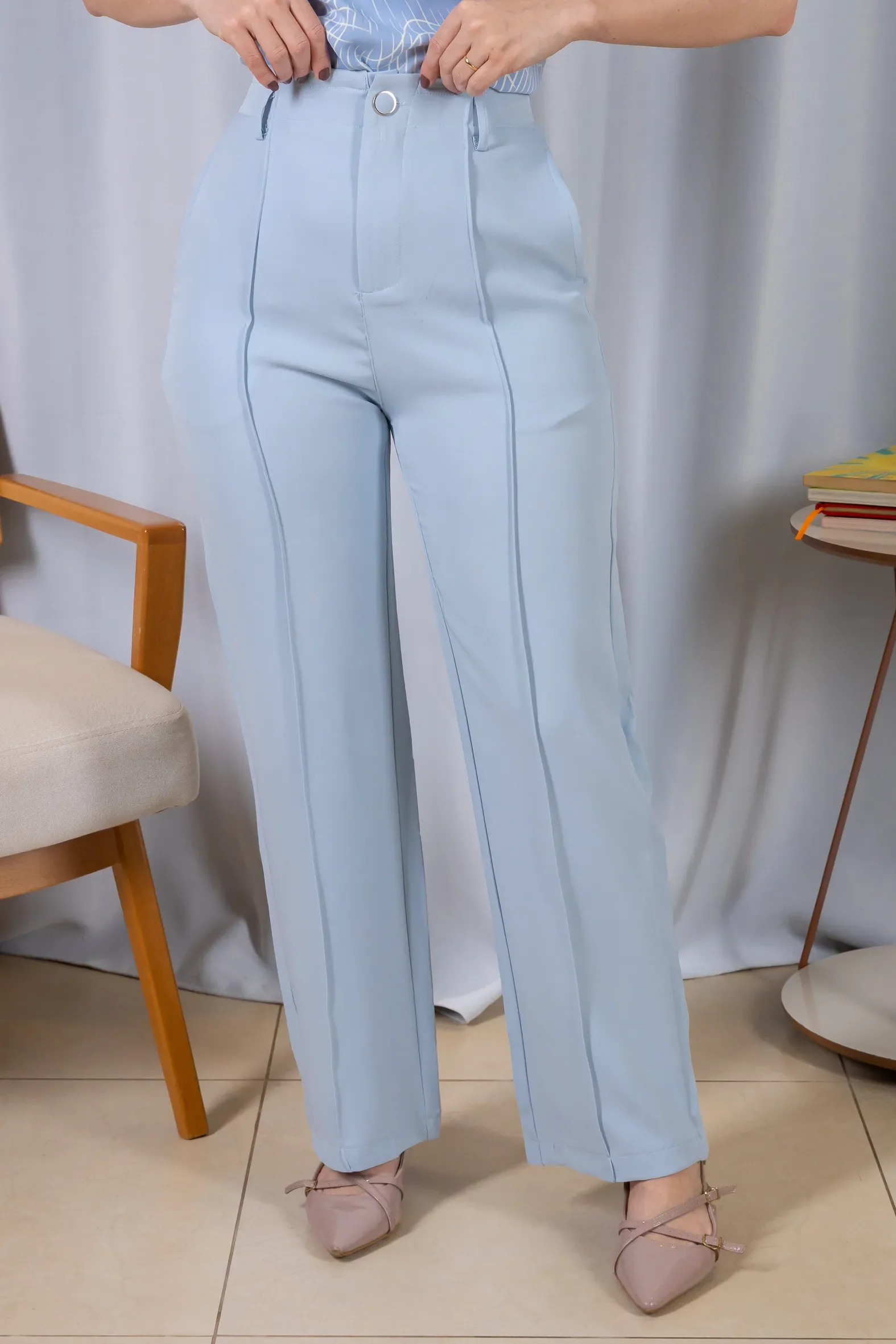 Calça Pantalona Alfaiataria Botão Encapado Margareth Azul - Image 6